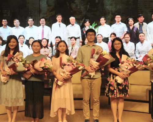 第三代试管助孕:费用解析、流程指南与供卵代怀选择